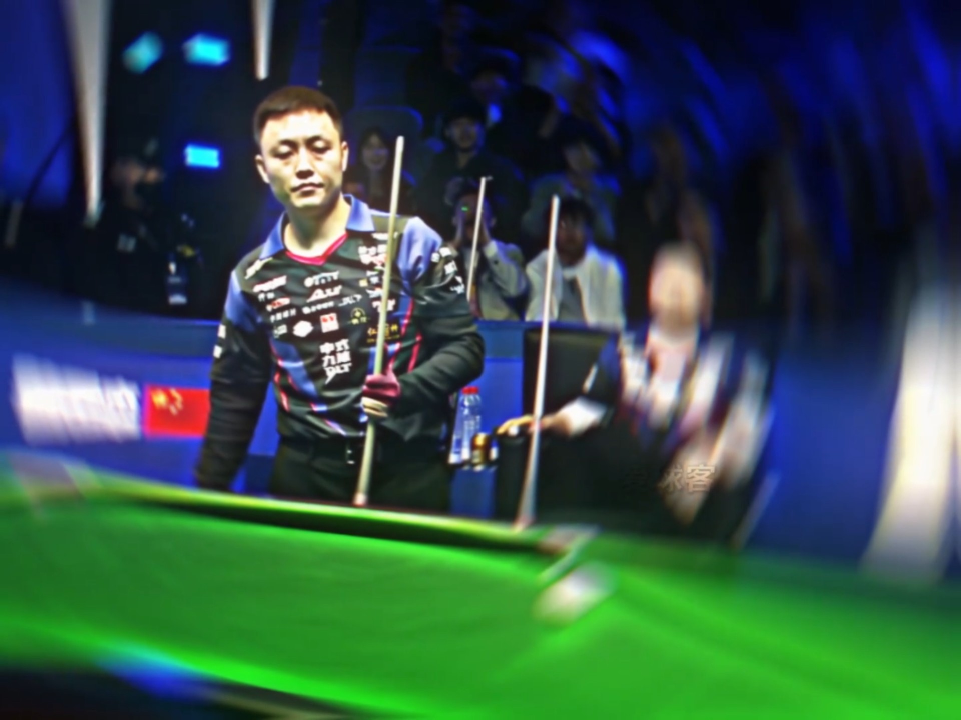 紧紧相连 紧紧相连