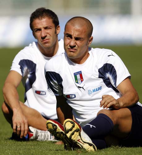 詹姆斯的自 詹姆斯的自