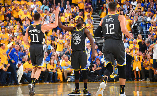 有球压迫 有球压迫