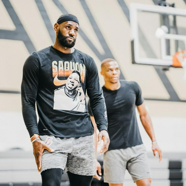 几乎不可避 几乎不可避