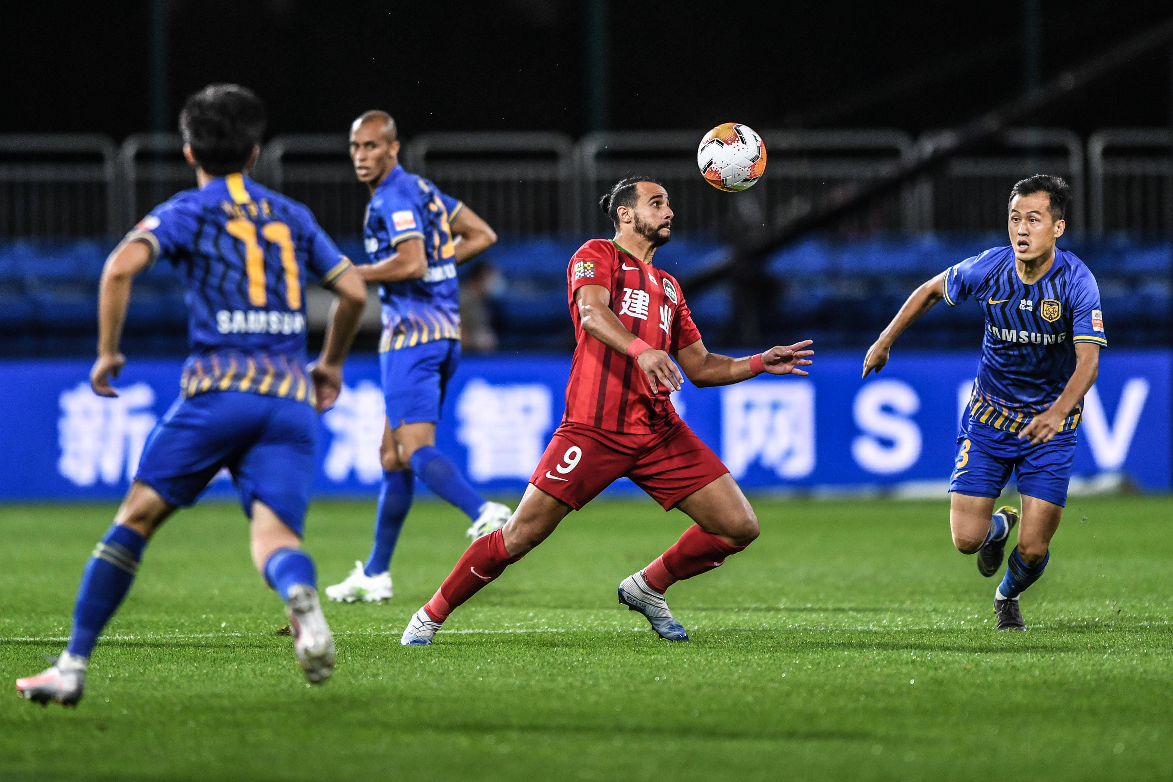 定地跨过 定地跨过